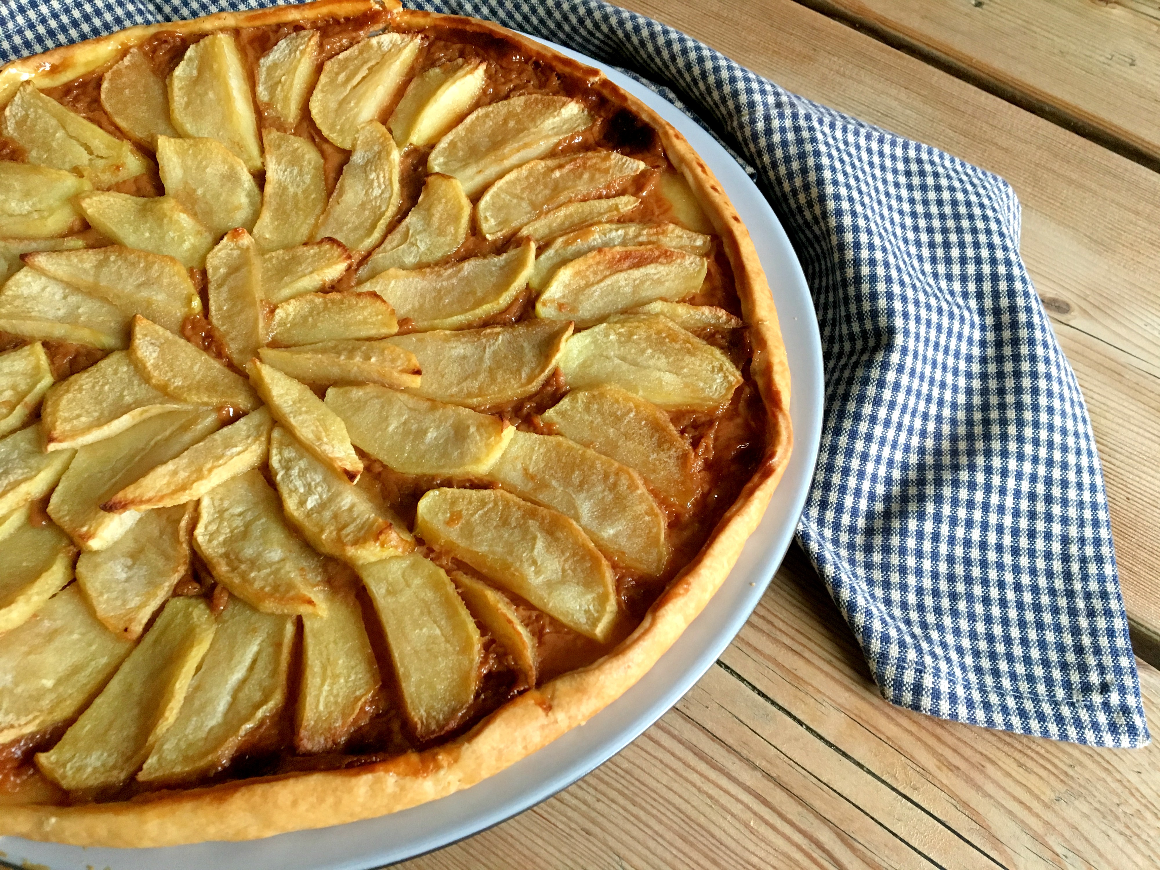 TARTE AUX POMMES